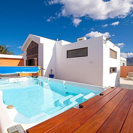 Villa Calluna 491 2 Bedroom With & Resistance Pool Playa Blanca (Lanzarote)